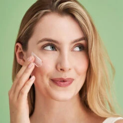 DADO SENS SENSACEA EXTRA CARE Gesichtsemulsion 50 Ml -Eucerin || Clarins || Clinique Verkäufe 1392891 DADO SENS SENSACEA EXTRA CARE Gesichtsemulsion 50 ml.cc6e51f7