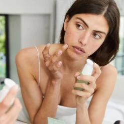 CAUDALIE Vinopure Serum Gegen Unreinheiten 30 Ml 10 CAUDALIE Vinopure Serum Gegen Unreinheiten 30 Ml -Eucerin || Clarins || Clinique Verkäufe 1404768 CAUDALIE Vinopure Serum gegen Unreinheiten 30 ml.1ad603c2