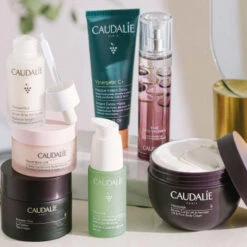CAUDALIE Vinosculpt Liftender Körperbalsam 250 Ml 13 CAUDALIE Vinosculpt Liftender Körperbalsam 250 Ml -Eucerin || Clarins || Clinique Verkäufe 1404776 CAUDALIE Vinosculpt liftender Koerperbalsam 250 ml.c69f0bad