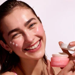 CAUDALIE Vinosource-Hydra Weintraubenwasser-Gel 50 Ml -Eucerin || Clarins || Clinique Verkäufe 1404822 CAUDALIE Vinosource Hydra Weintraubenwasser Gel 50 ml.00fd27ec