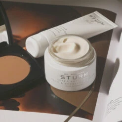 Dr. Barbara Sturm Super Anti-Aging Neck & Décolleté Cream 50 Ml -Eucerin || Clarins || Clinique Verkäufe 1409646 Dr Barbara Sturm Super Anti Aging Neck Decollete Cream 50 ml.930d8d2d