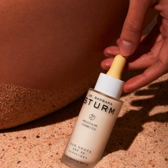 Dr. Barbara Sturm SUN DROPS SPF 30 30 Ml 6 Dr. Barbara Sturm SUN DROPS SPF 30 30 Ml – Bild 4